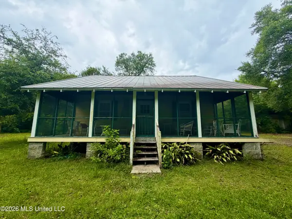 506 5th Street, Waveland, MS 39576
