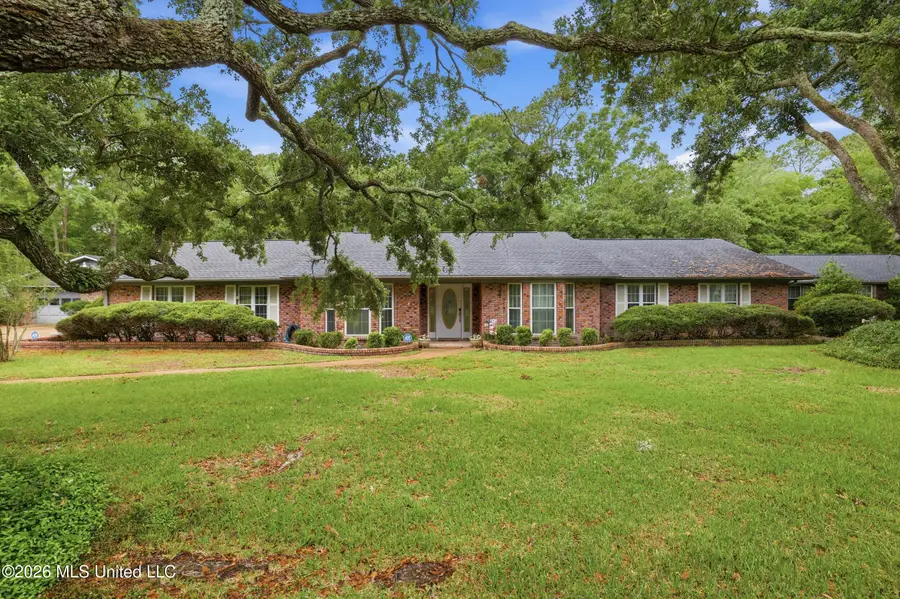1237 Main Street, Ocean Springs, MS 39564 - #2