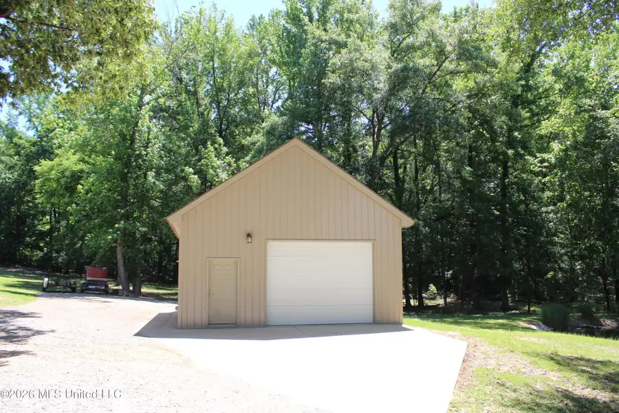2934 Red Banks Road, Byhalia, MS 38611 - #3