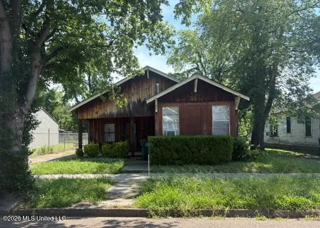 709 Henderson Street, Greenwood, MS 38930 - #1