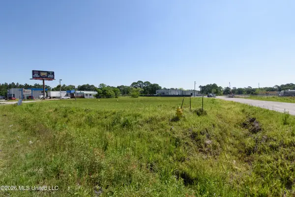 3920 Mississippi 63, Moss Point, MS 39563