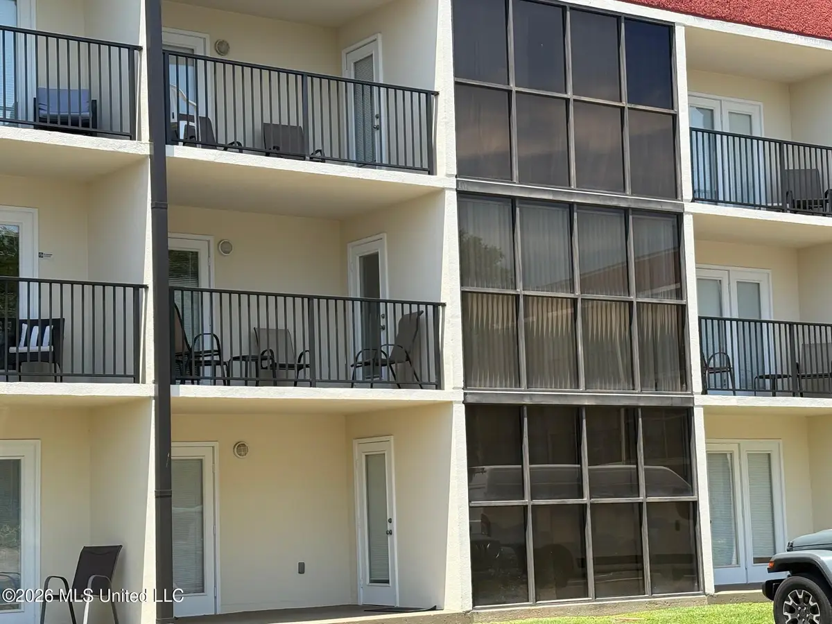 2046 Beach Boulevard, Biloxi, MS 39531 - #1