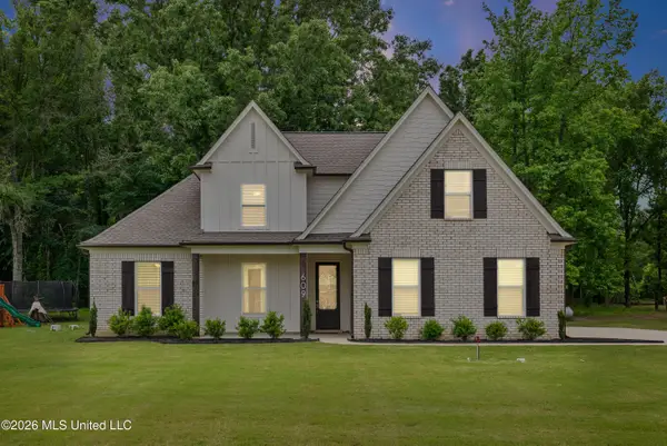 609 Centerline Roper Loop, Byhalia, MS 38611
