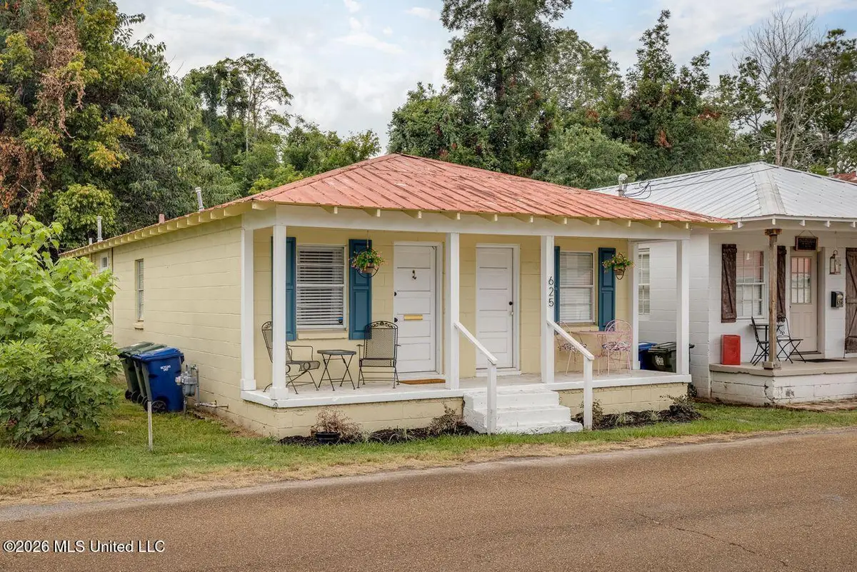 625 N Wall Street, Natchez, MS 39120 - #1