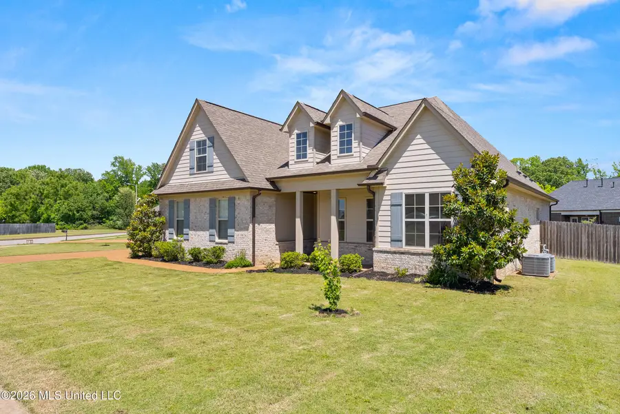 726 Benton Drive, Nesbit, MS 38651 - #2
