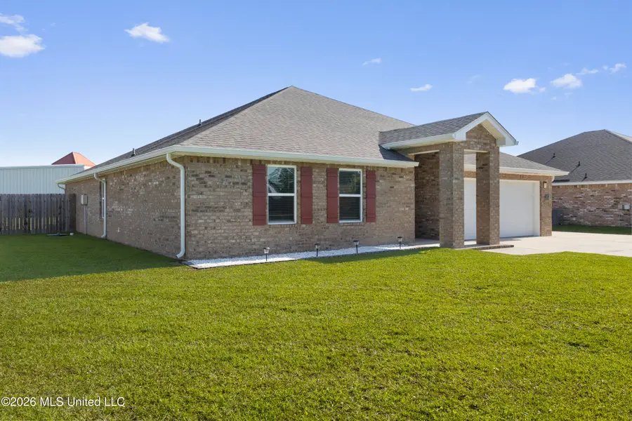 8752 Palmetto Drive, Ocean Springs, MS 39564 - #2