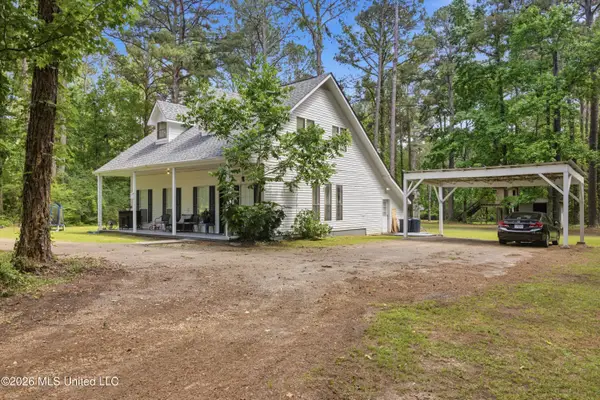 1152 E Robb Street, Summit, MS 39666