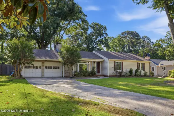 4014 Oakridge Drive, Jackson, MS 39216