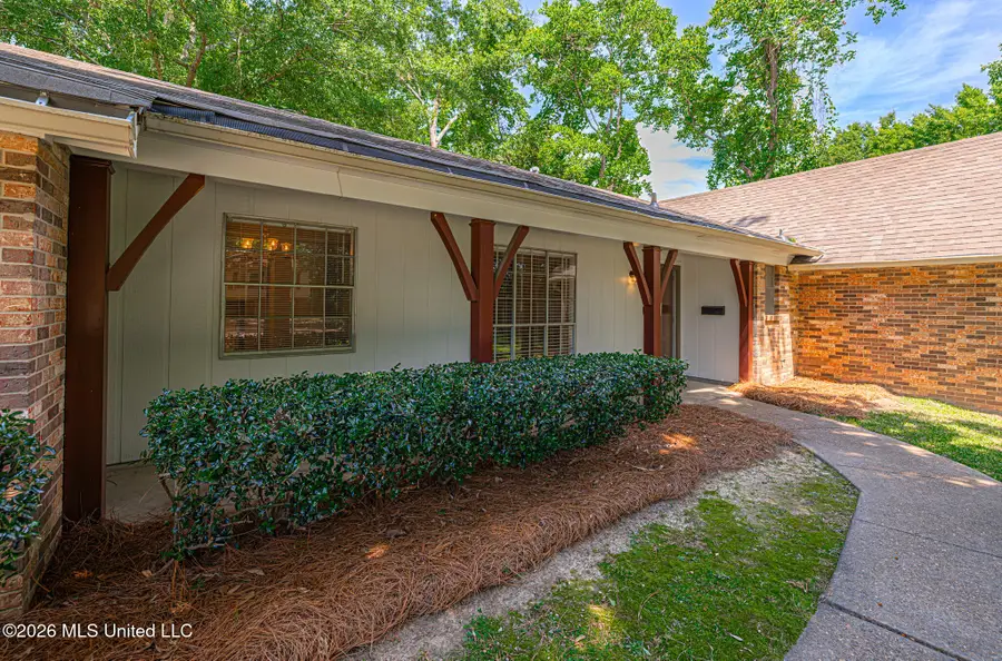5756 Gladewood Drive, Jackson, MS 39211 - #2