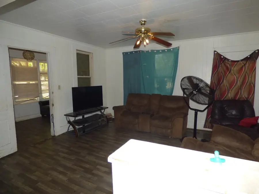 415 N Magnolia Street, McComb, MS 39648 - #3