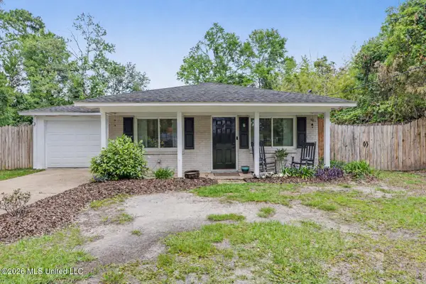709 Pine Hills Road, Ocean Springs, MS 39564