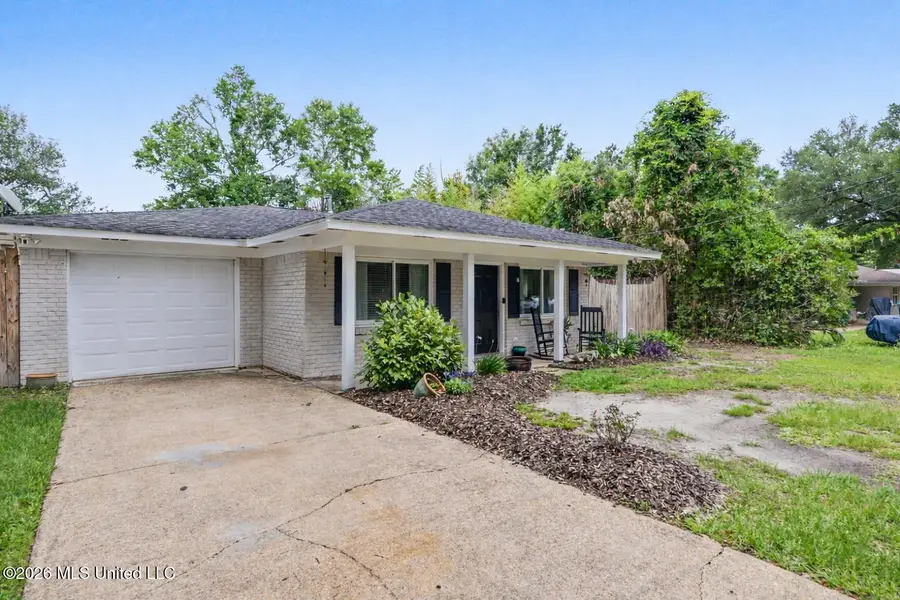709 Pine Hills Road, Ocean Springs, MS 39564 - #2