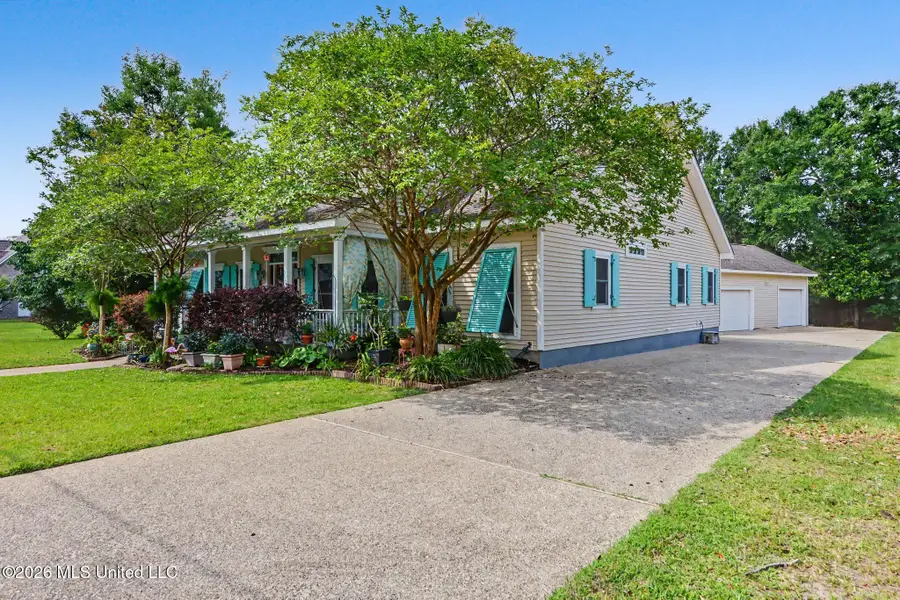 129 Lakewood Drive, Waveland, MS 39576 - #2