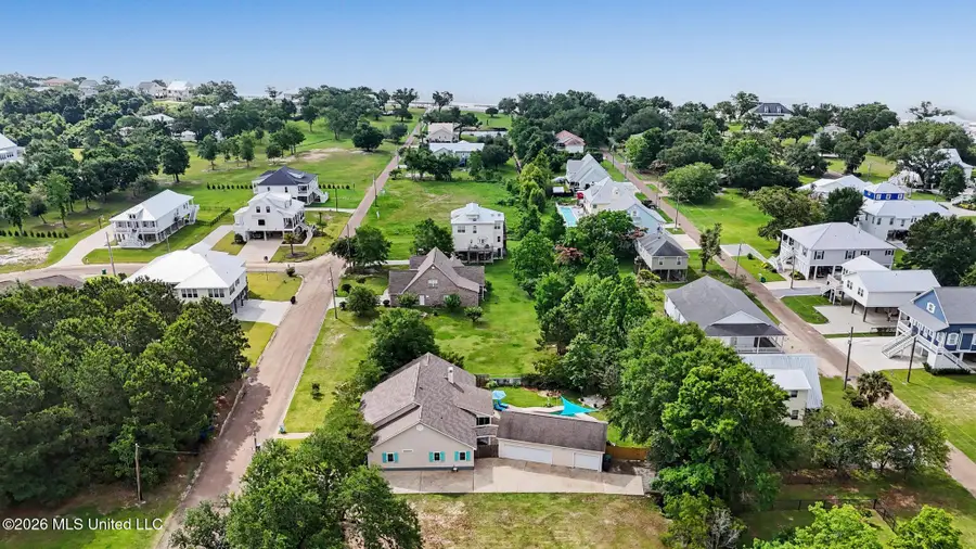 129 Lakewood Drive, Waveland, MS 39576 - #3