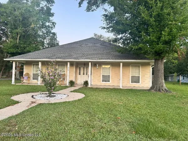 1303 Martin Street, Pascagoula, MS 39581