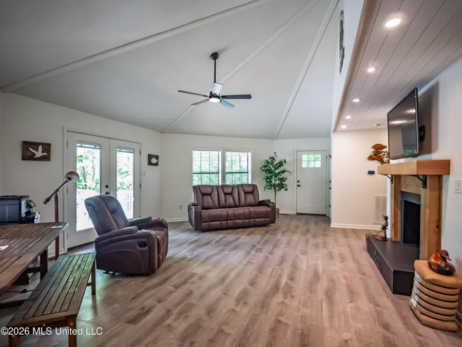 447 Cedar Heights, Pope, MS 38658 - #2