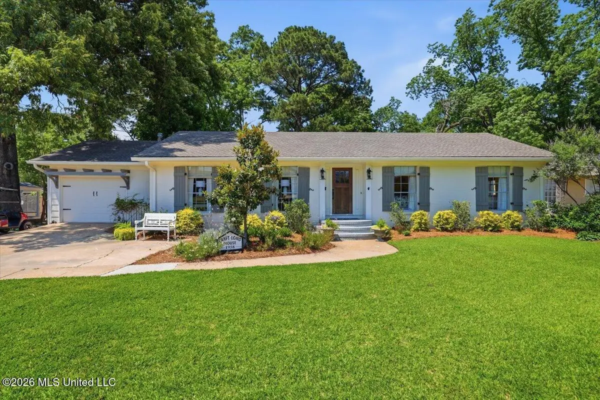407 E College Street, Clinton, MS 39056 - #1