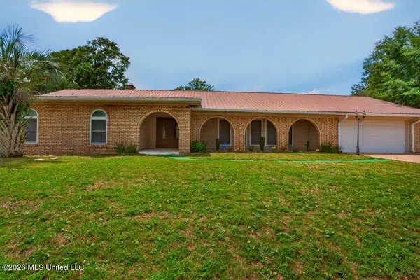 129 Pirate Avenue, Long Beach, MS 39560