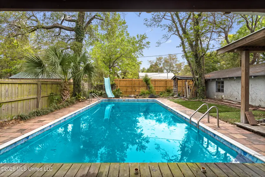 1090 Cherokee Street, Biloxi, MS 39530 - #3