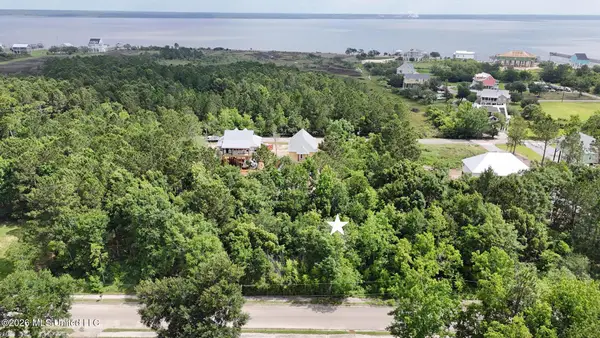 Harrison Court, Bay Saint Louis, MS 39520