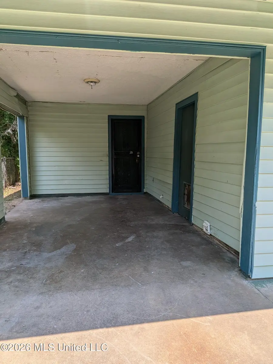 6615 Lyndon B Johnson Drive, Jackson, MS 39213 - #3