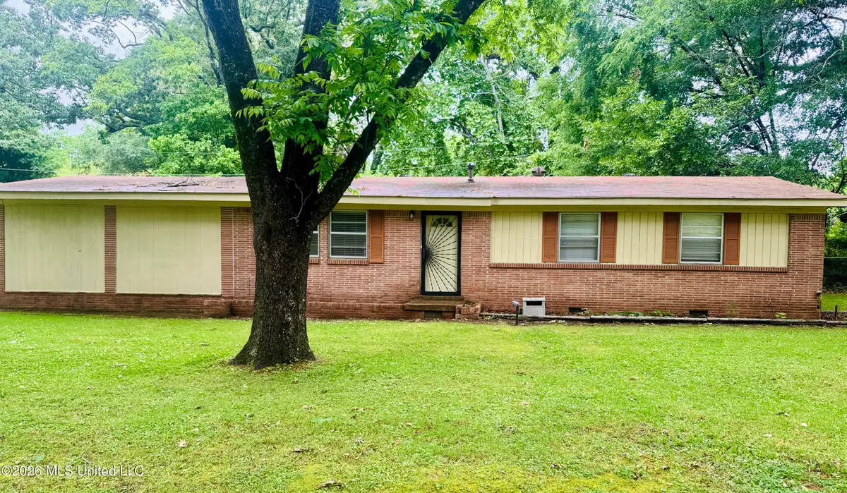 185 Chatham Drive, Holly Springs, MS 38635 - #1