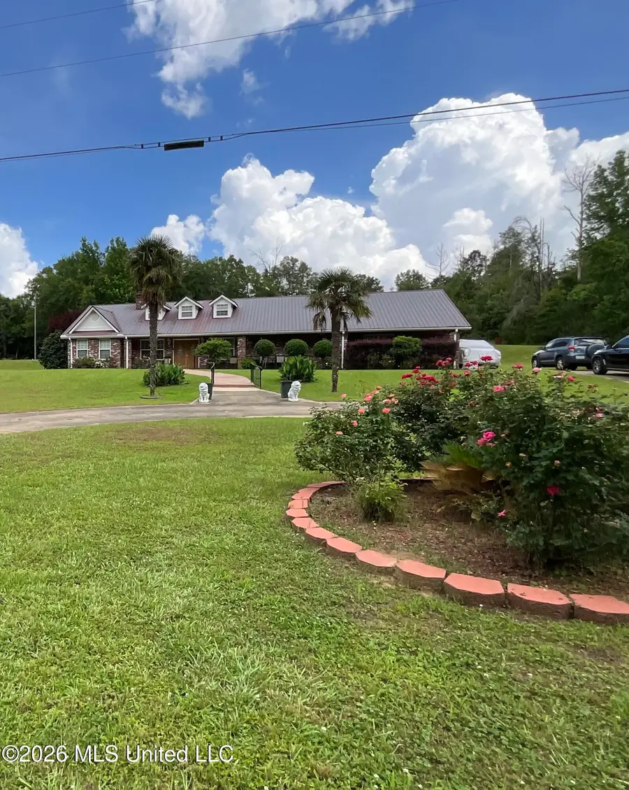 3152 Old Natchez, Hazlehurst, MS 39083 - #2