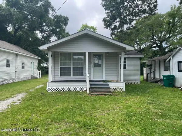 4036 W Pine Street, Moss Point, MS 39563