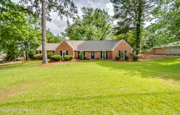 11 Village Drive, Madison, MS 39110