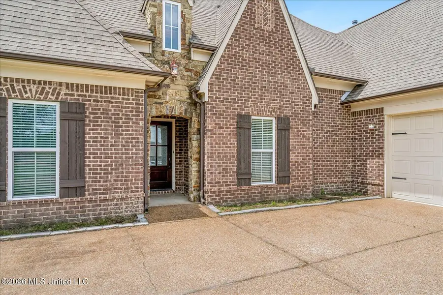 3033 Raspberry Red Cove, Southaven, MS 38672 - #3
