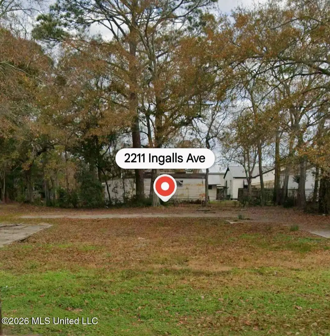 2211 Ingalls Avenue, Pascagoula, MS 39567 - #1