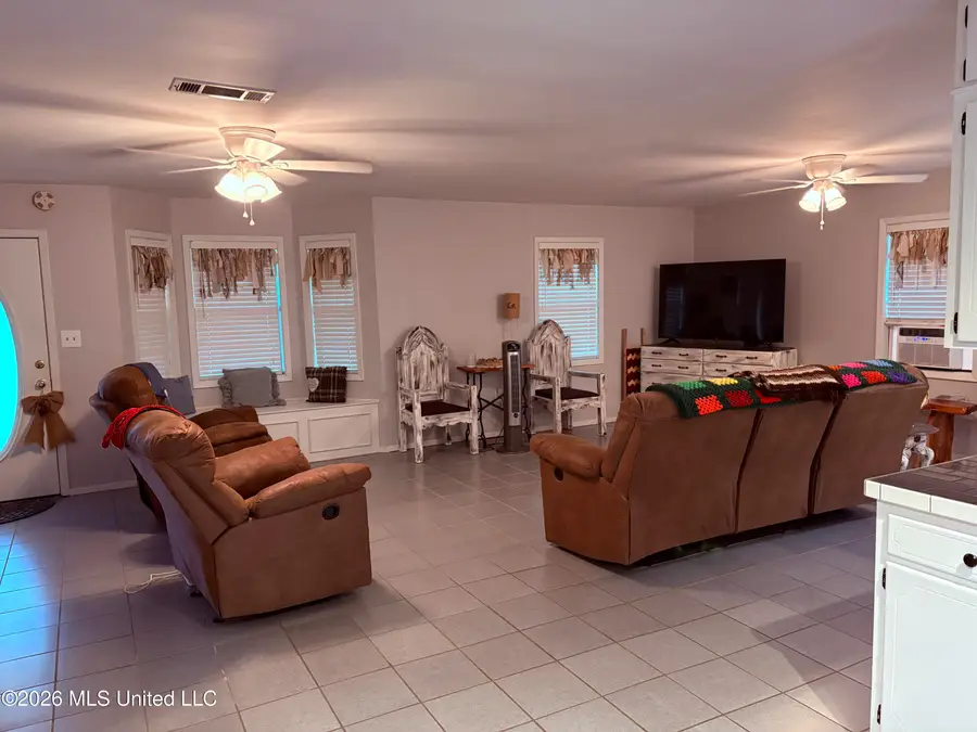 2326 Bluegoose Road, Sarah, MS 38665 - #2