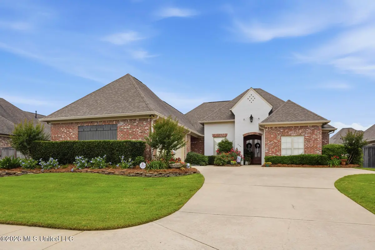 308 W Park Street, Canton, MS 39046 - #1