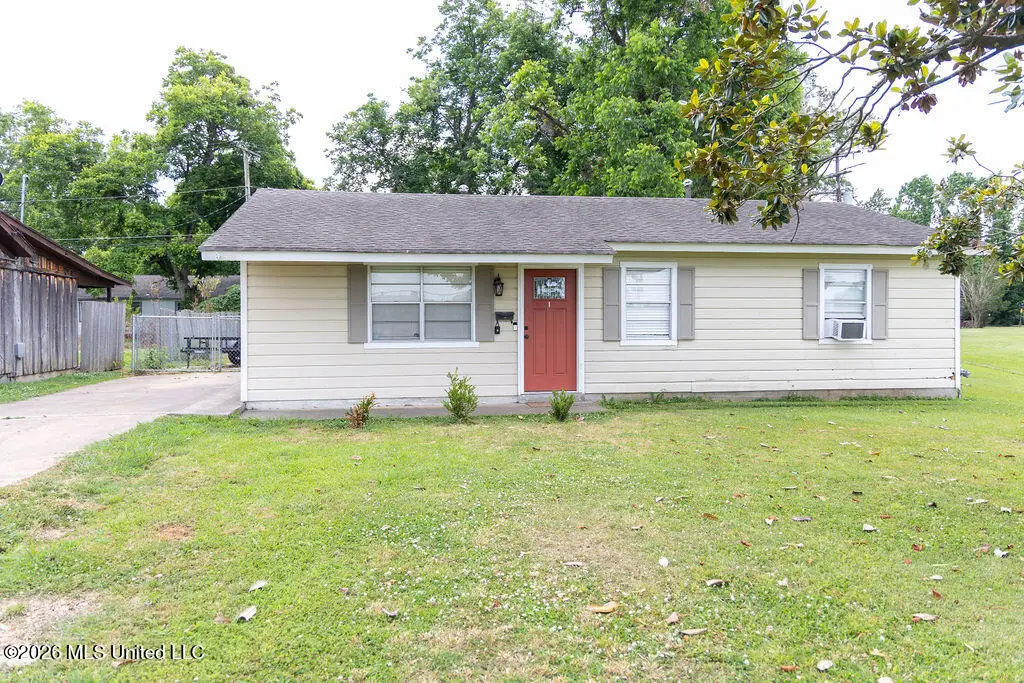 707 Cherokee Road, Greenwood, MS 38930 - #1