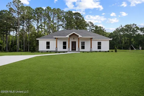 129 Southern Hills Drive, Lucedale, MS 39452