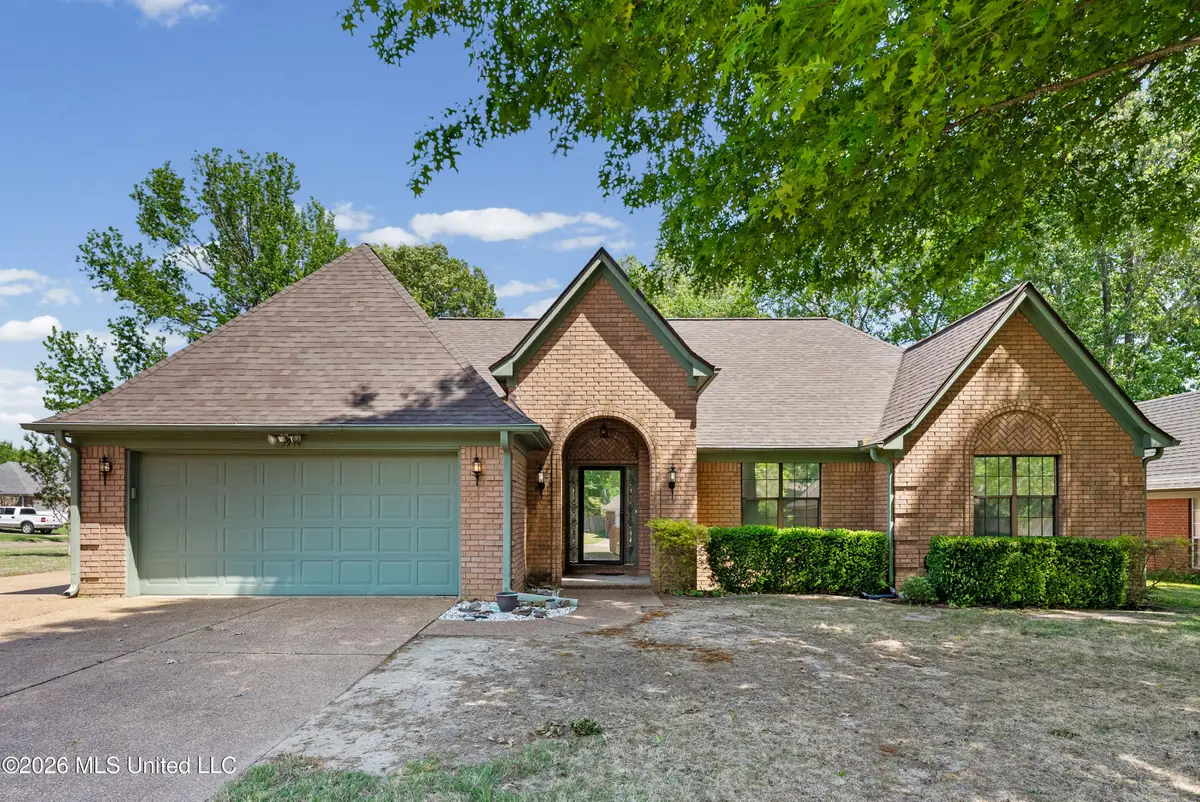 5944 Southbend Lane, Olive Branch, MS 38654 - #1