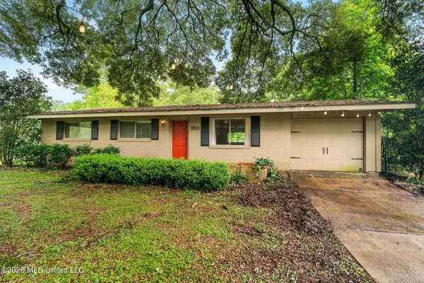 910 S Jackson Street, Brookhaven, MS 39601