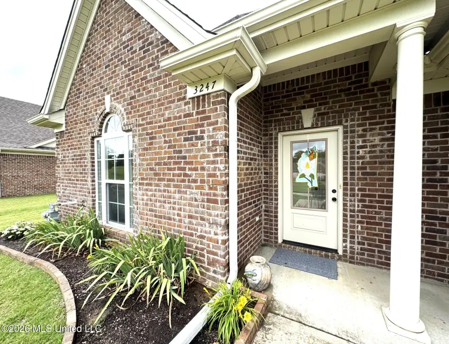 3247 Parkdale Cove, Southaven, MS 38672 - #2