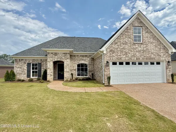 1088 Great Glen Drive, Southaven, MS 38671