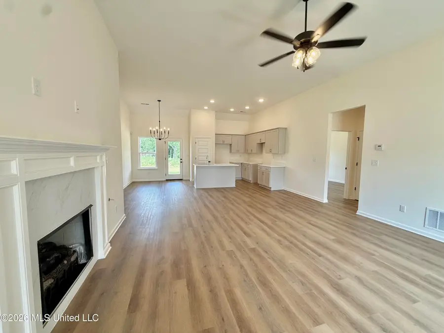 1088 Great Glen Drive, Southaven, MS 38671 - #3