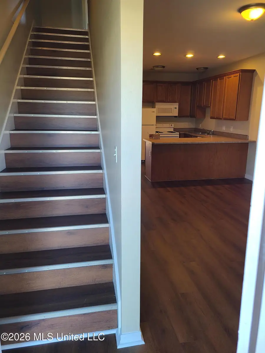 2116 Magazine Street, Ocean Springs, MS 39564 - #2