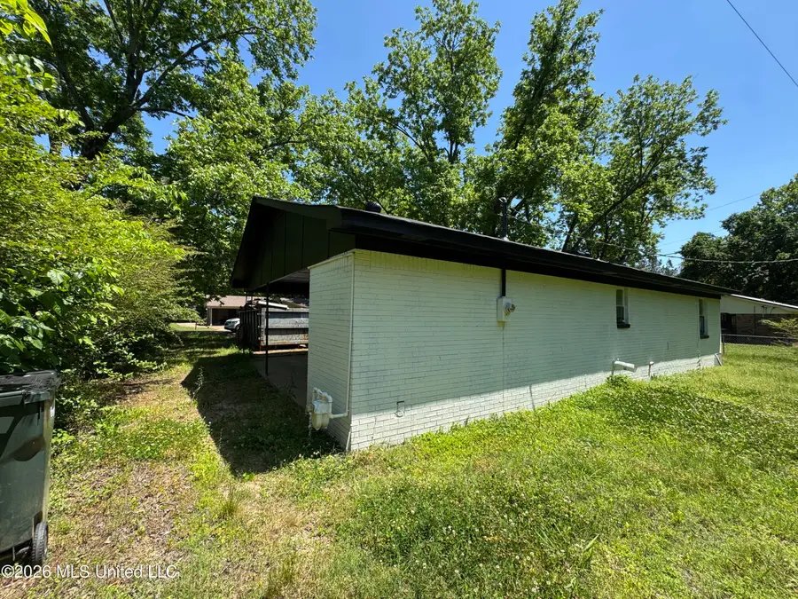 128 Isom Drive, Holly Springs, MS 38635 - #3