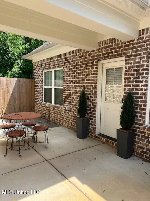 198 E South Street, Hernando, MS 38632 - #3