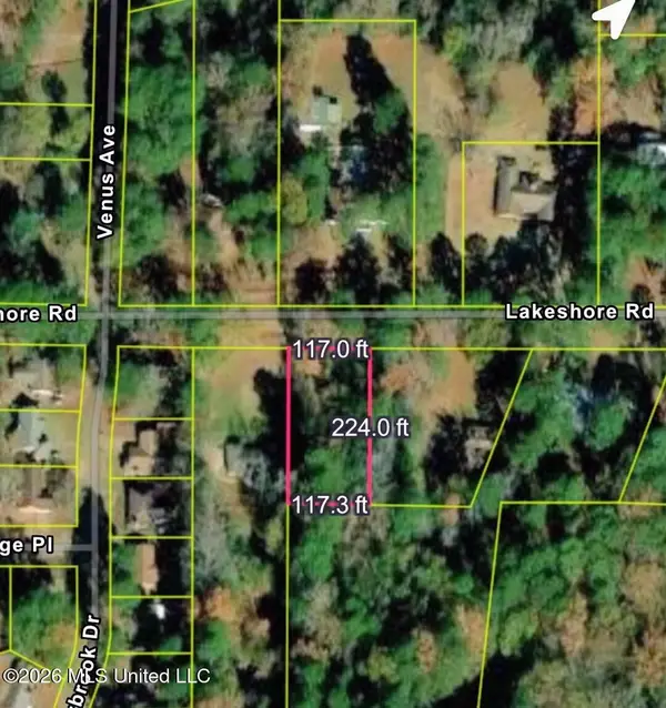 Lake Shore Road, Jackson, MS 39212