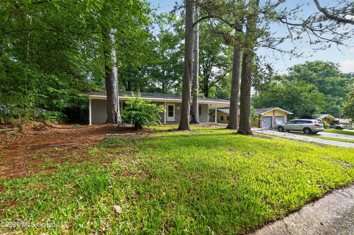 1734 Wood Glen, Jackson, MS 39204 - #1