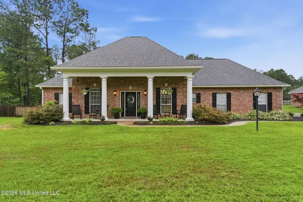 104 Cottoncreek Drive, Hattiesburg, MS 39402