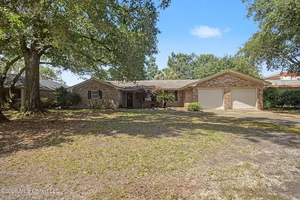 385 Lakeview Boulevard, Biloxi, MS 39531
