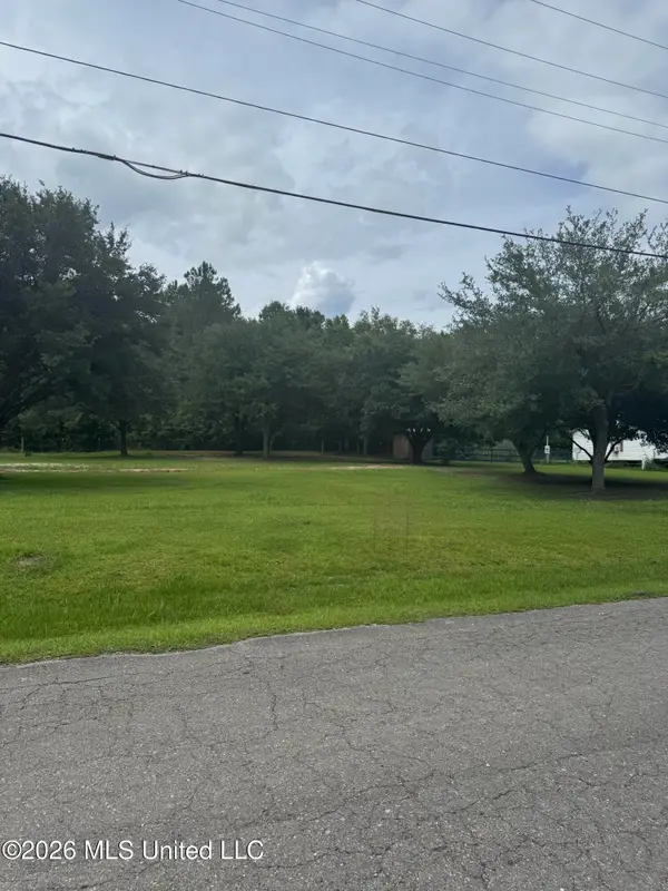 18571 Riverline Drive, Saucier, MS 39574