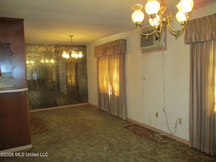 1338 Fernwood Drive, Jackson, MS 39213 - #3