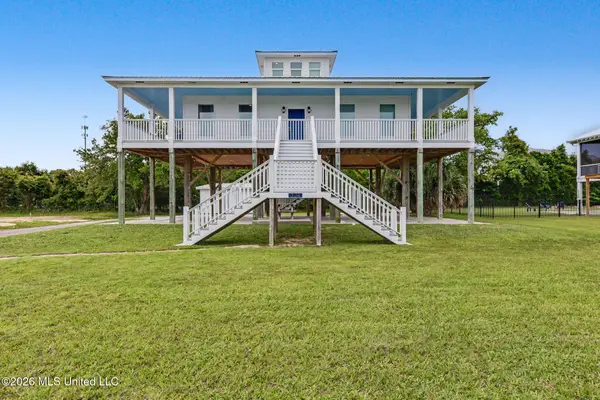 304 S Seashore Avenue, Long Beach, MS 39560